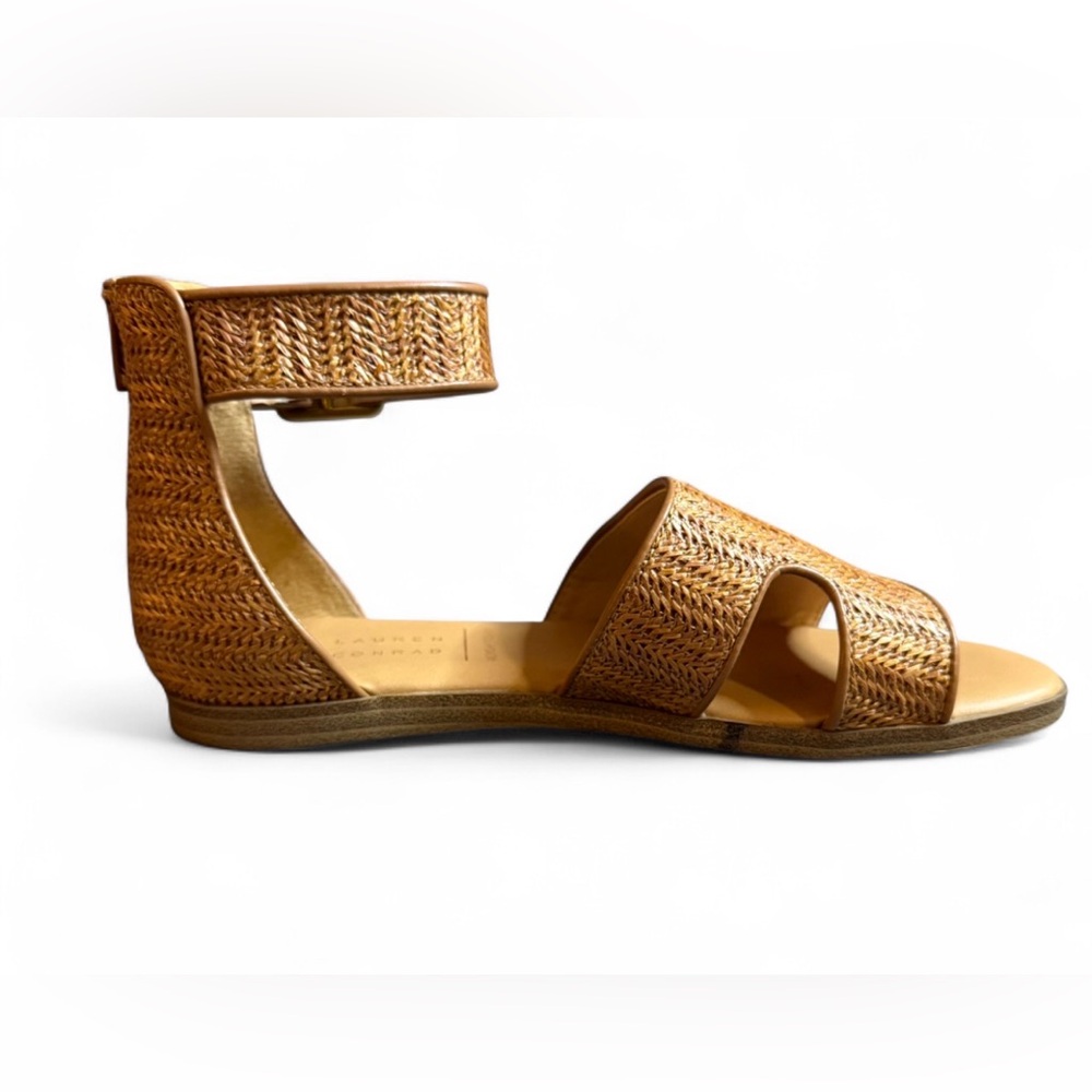 LC Lauren Conrad Niviann Woven Sandals Cognac Size 6
